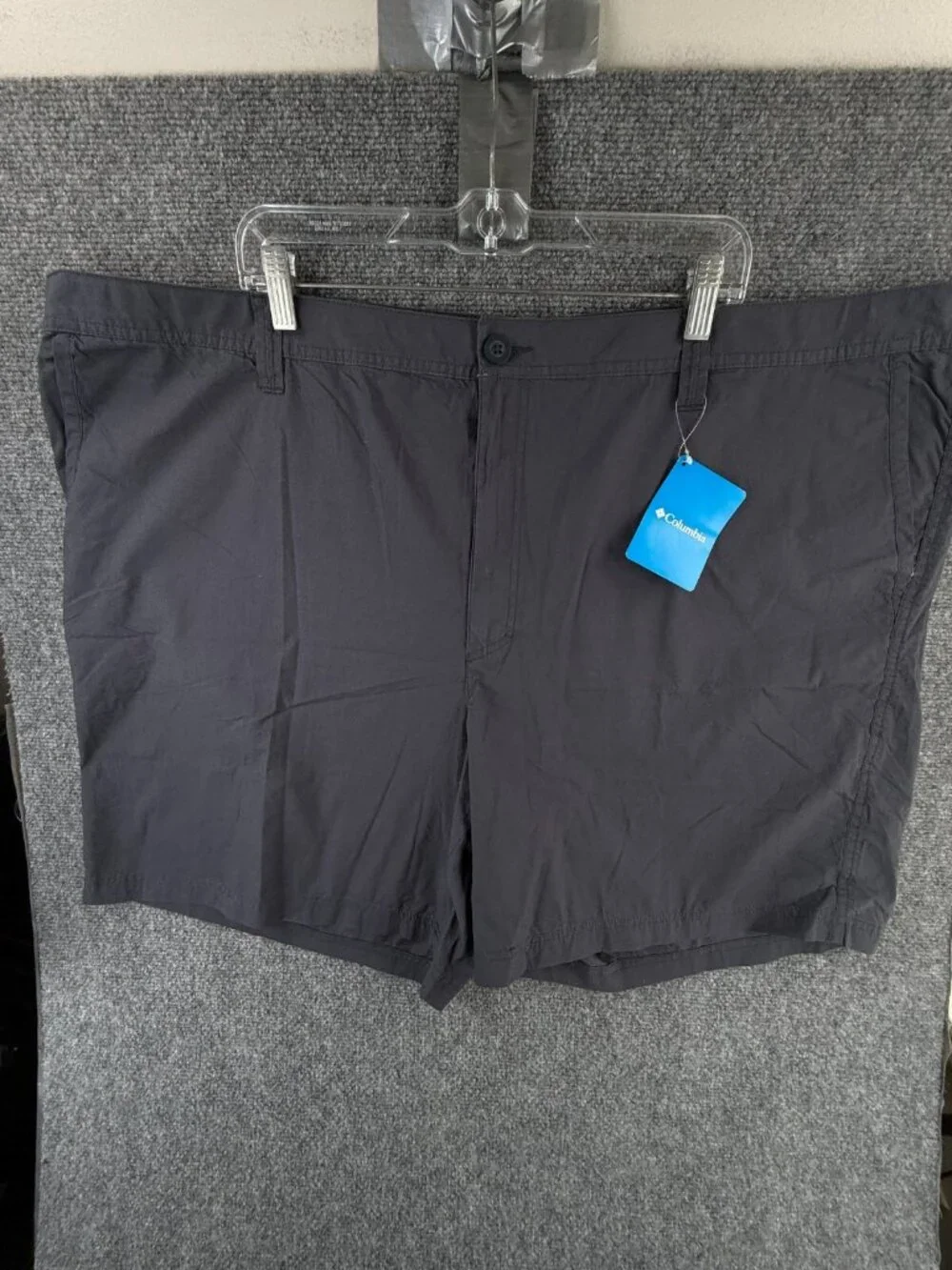 NWT Columbia Men Chino Hiking Shorts Size 52 Gray Cotton Lightweight Outdoors